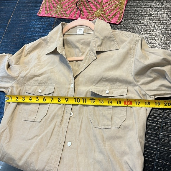 J. Crew 100% Cotton Button Down Shirt Roll Up Sleeves Beige size Medium - Picture 7 of 9